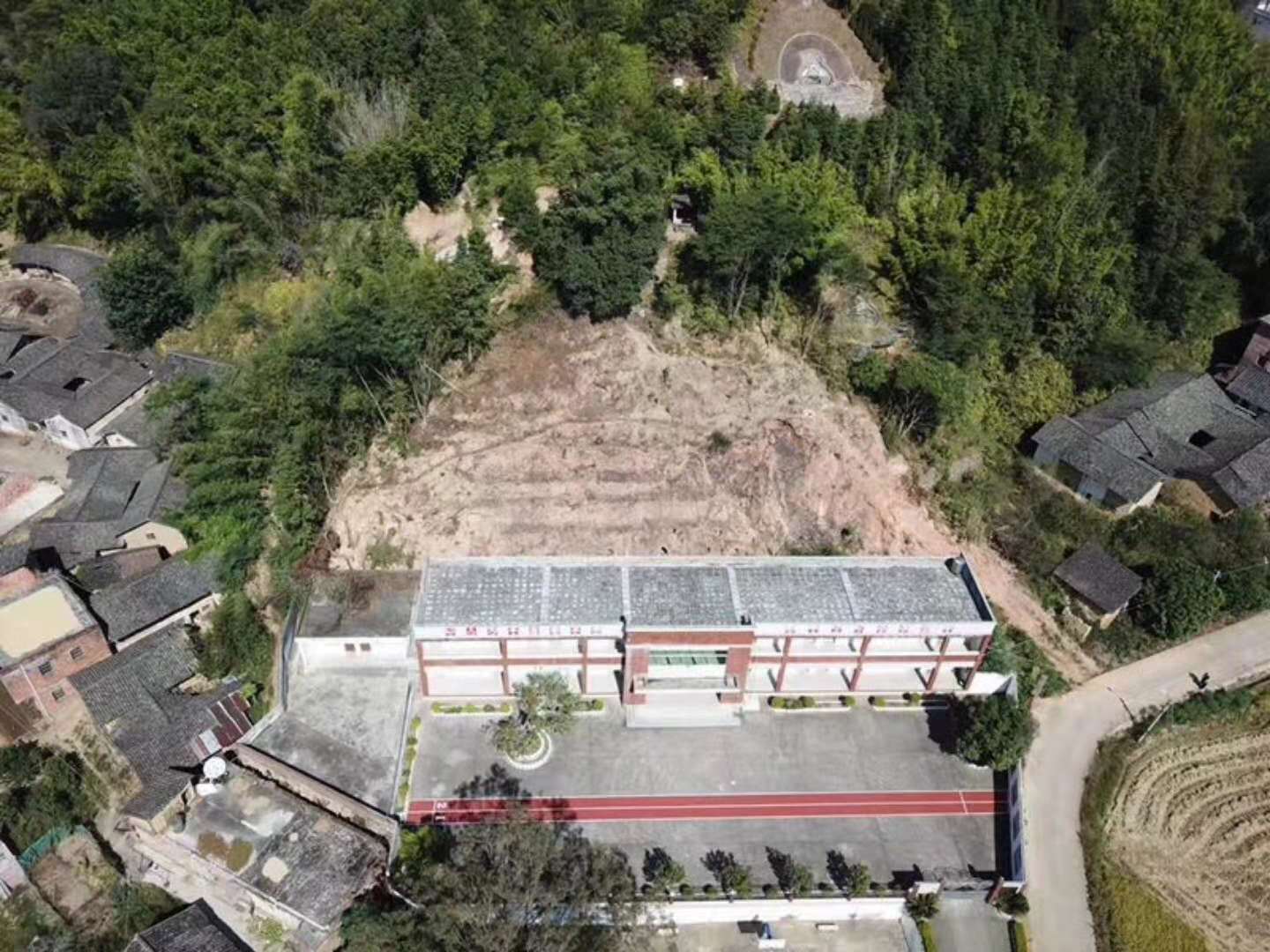 梅州市半坡小学灾害治理003.jpg