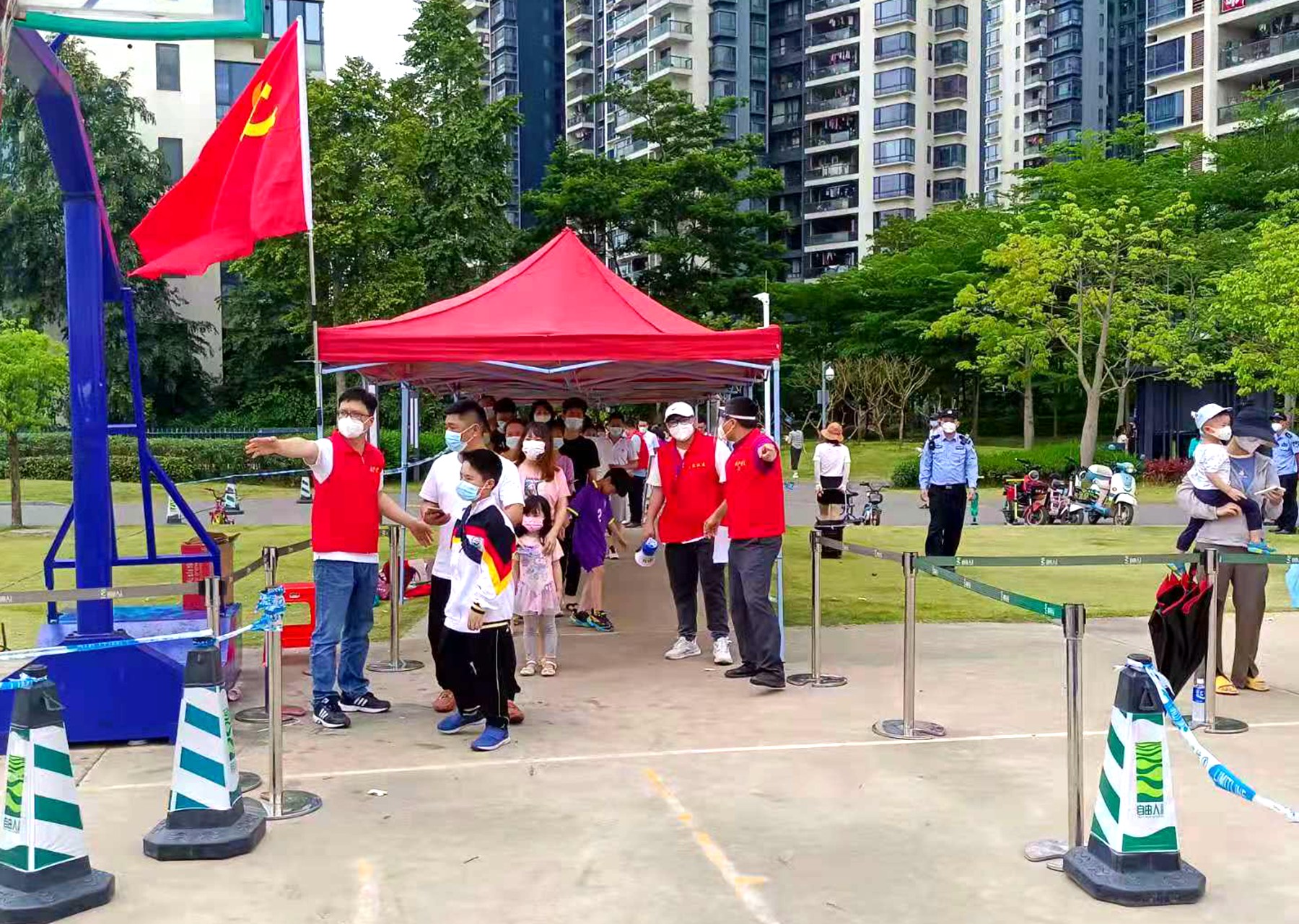 广东煤炭地质二0二勘探队助力疫情防控2.jpg