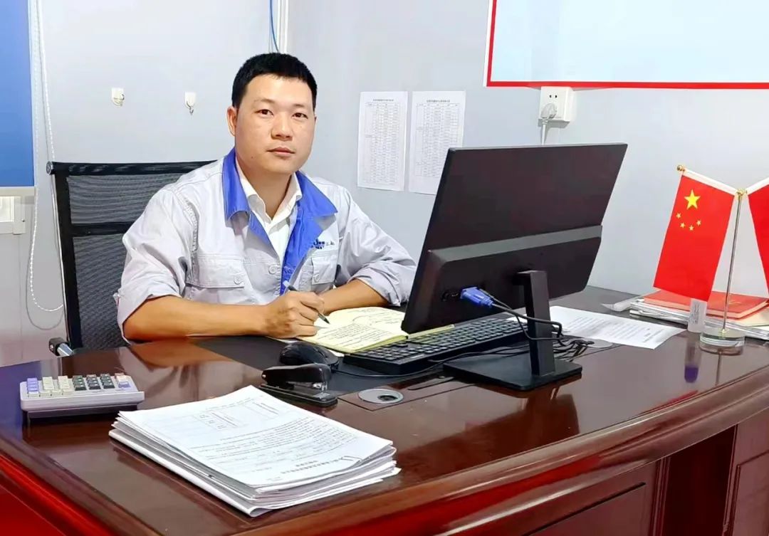 杨世宗.jpg