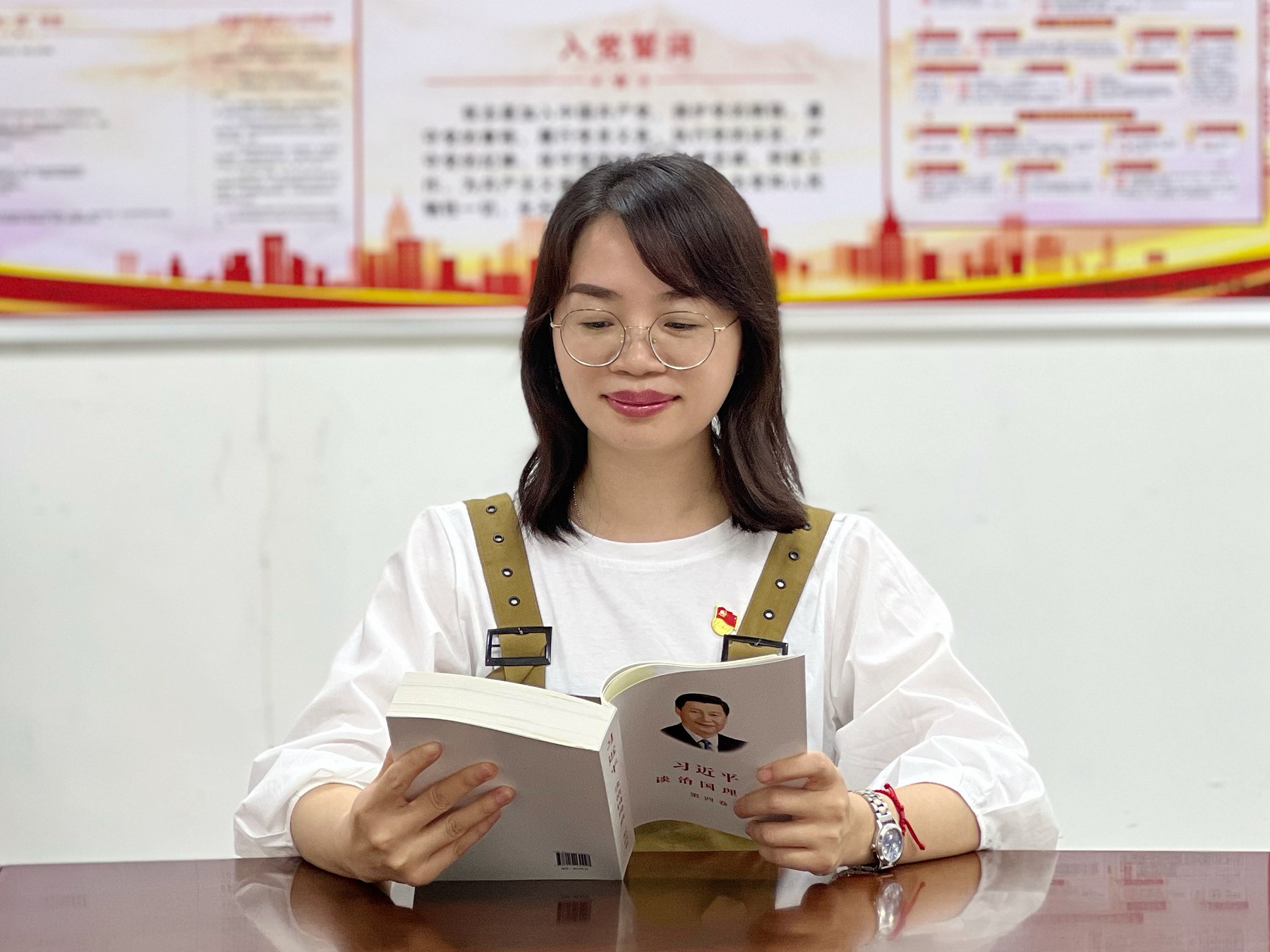 4.邓丽玫.JPG
