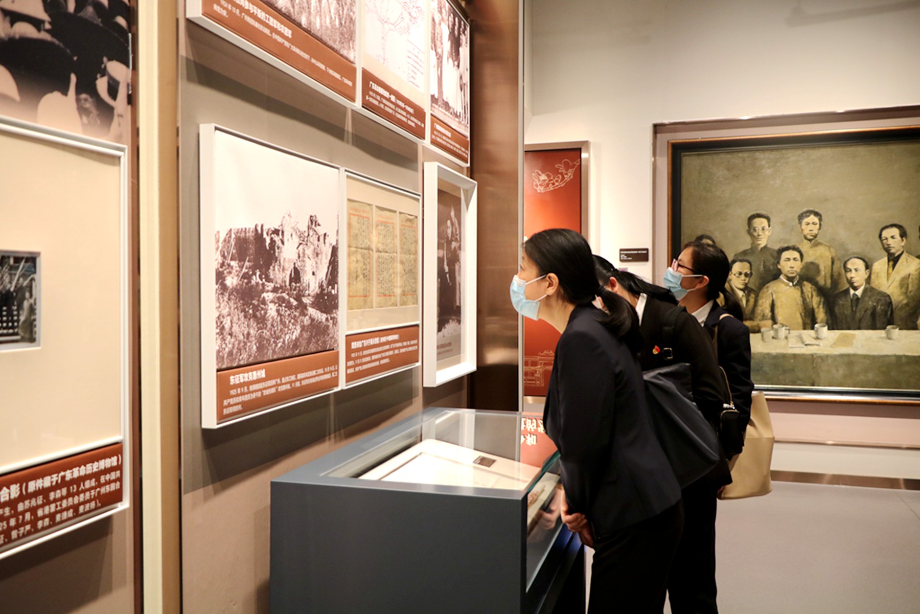参观4.jpg