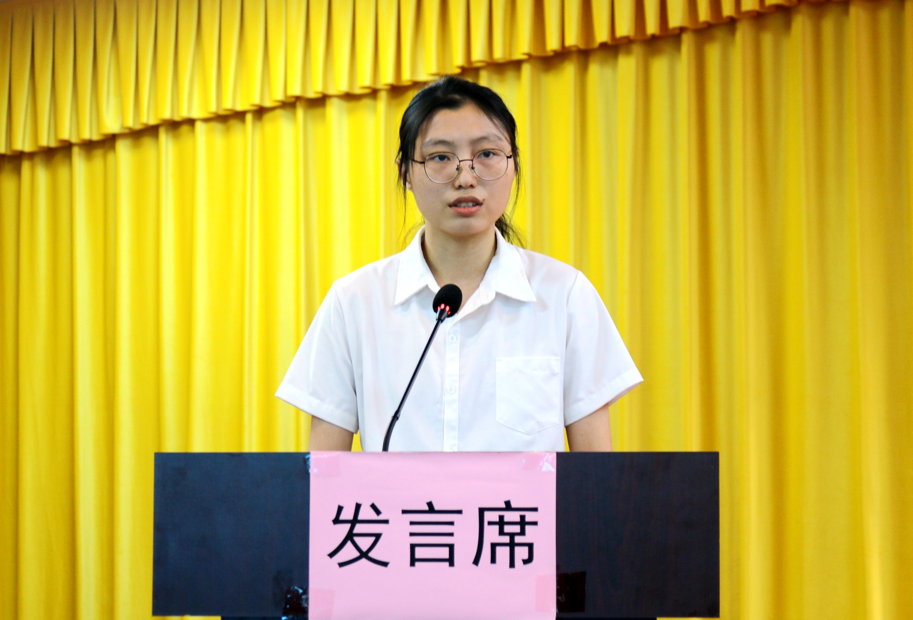 4.郑婉婷.jpg