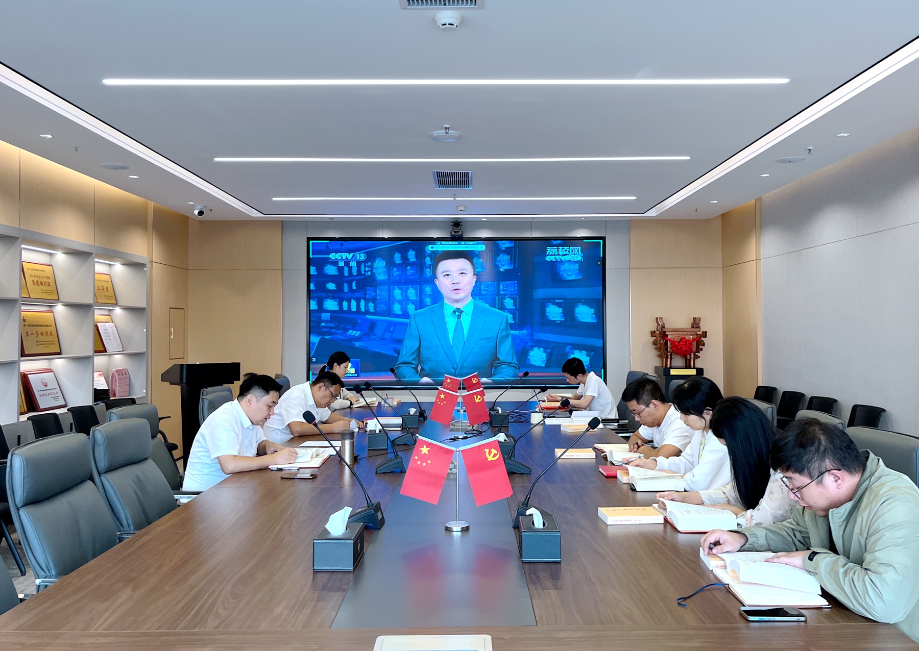 以“实”为要 推动主题教育扎实起步纵深开展2.JPG